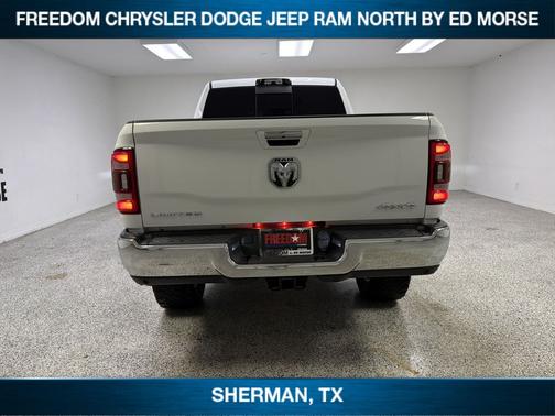 Bright White Clearcoat 2022 RAM 2500 Limited