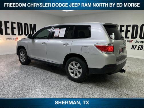 2012 Toyota Highlander SE