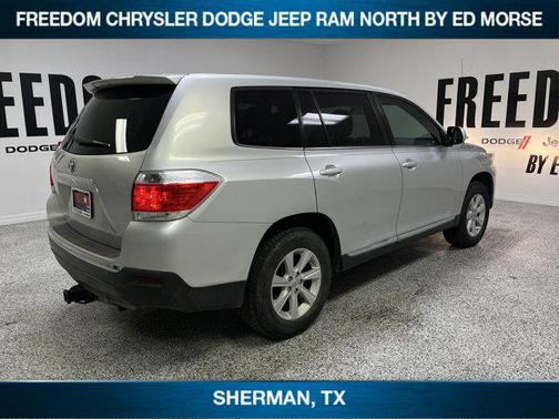 2012 Toyota Highlander SE