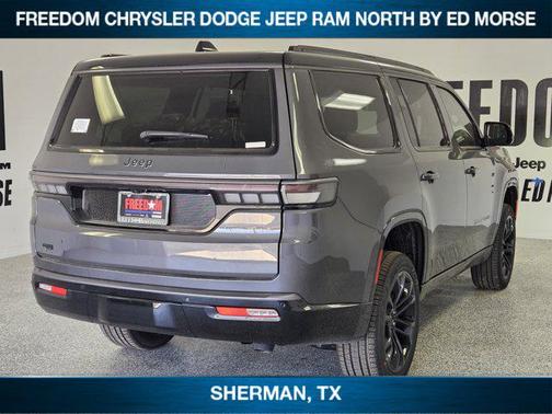 Baltic Gray Metallic Clearcoat 2026 Jeep Grand Wagoneer Summit Obsidian