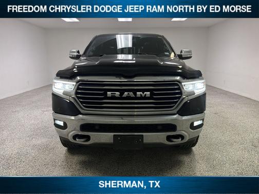 Diamond Black Crystal Pearlcoat 2019 RAM 1500 Longhorn
