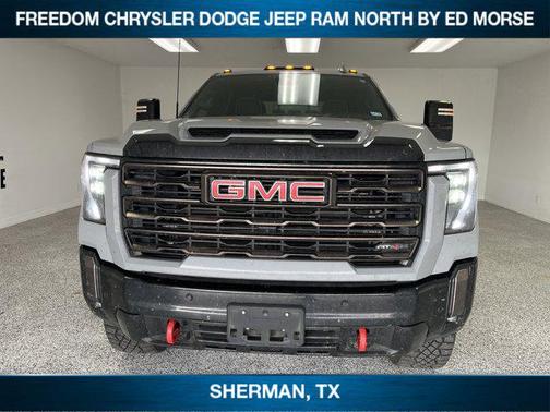 2024 GMC Sierra 2500 AT4