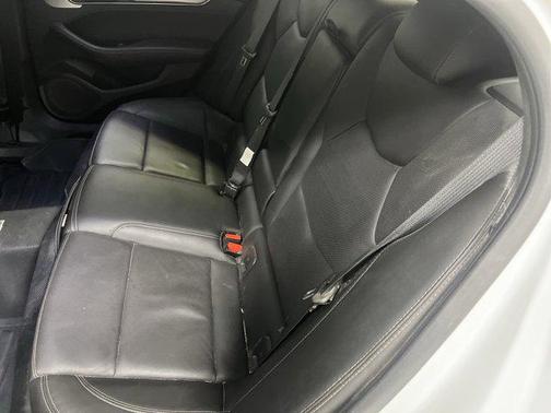 2022 Cadillac CT5 Premium Luxury