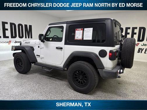 Bright White Clearcoat 2022 Jeep Wrangler Willys