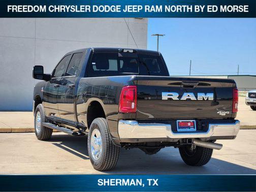 Diamond Black Crystal Pearlcoat 2025 RAM 2500 Tradesman
