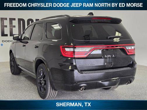 DB Black Clearcoat 2026 Dodge Durango GT