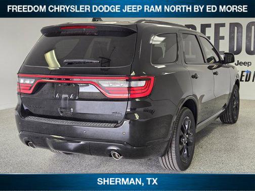 DB Black Clearcoat 2026 Dodge Durango GT