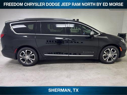 2025 Chrysler Pacifica L