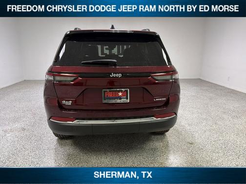 Velvet Red Pearlcoat 2025 Jeep Grand Cherokee Laredo