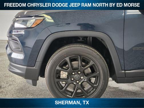 Fathom Blue Pearl Coat 2026 Jeep Compass Latitude