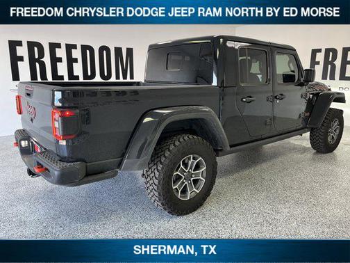 2025 Jeep Gladiator Mojave X