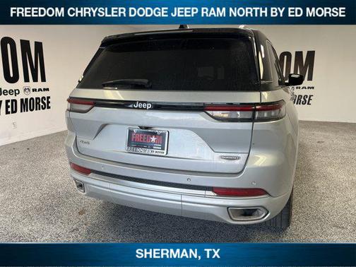 2023 Jeep Grand Cherokee Summit