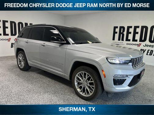 2023 Jeep Grand Cherokee Summit