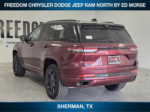 2025 Jeep Grand Cherokee Summit