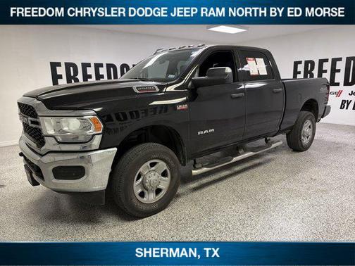 Diamond Black Crystal Pearlcoat 2021 RAM 2500 Tradesman