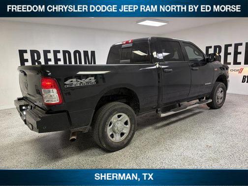 Diamond Black Crystal Pearlcoat 2021 RAM 2500 Tradesman