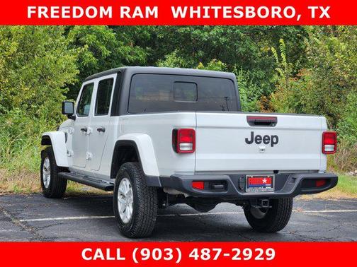 2023 Jeep Gladiator Sport S
