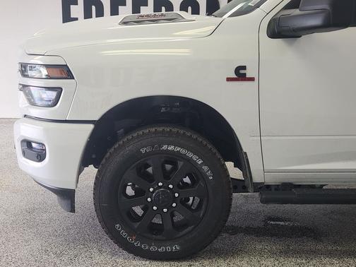 Bright White Clearcoat 2026 RAM 2500 Black Express