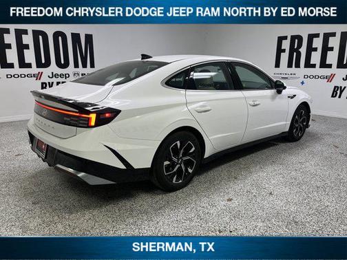 2025 Hyundai SONATA SEL