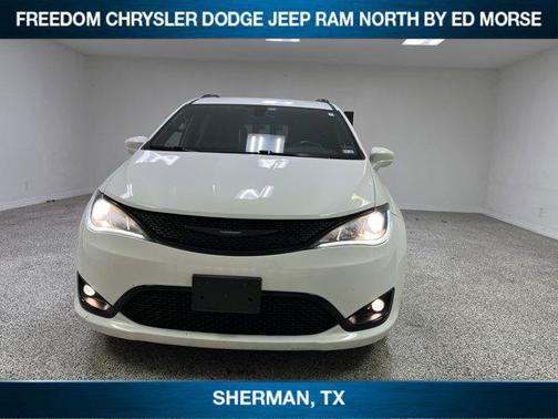 2019 Chrysler Pacifica Touring-L Plus