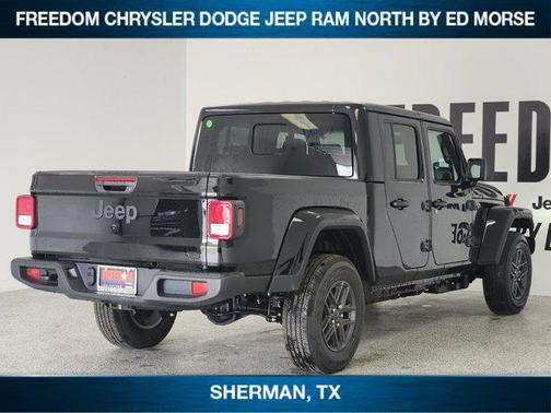Black Clearcoat 2026 Jeep Gladiator Sport S