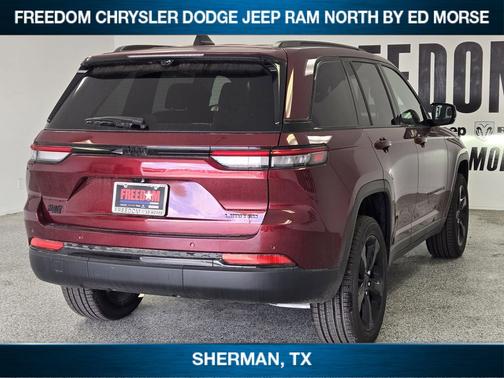 Velvet Red Pearlcoat 2025 Jeep Grand Cherokee Limited