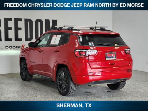 Redline Pearlcoat 2022 Jeep Compass (RED) Edition
