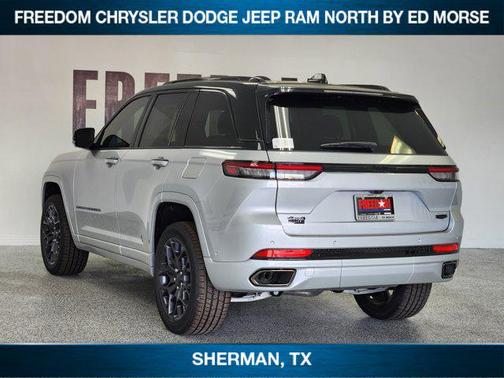 2025 Jeep Grand Cherokee Summit