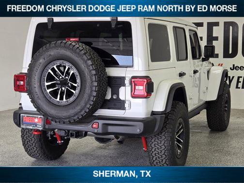 Bright White Clearcoat 2026 Jeep Wrangler Rubicon