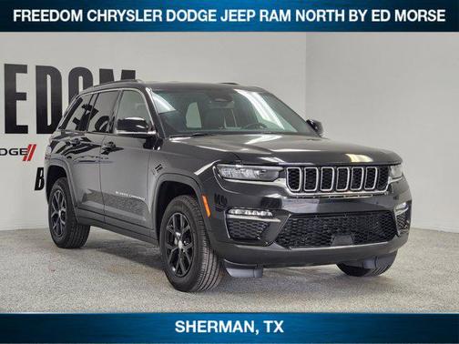 Diamond Black Crystal Pearlcoat 2024 Jeep Grand Cherokee Limited