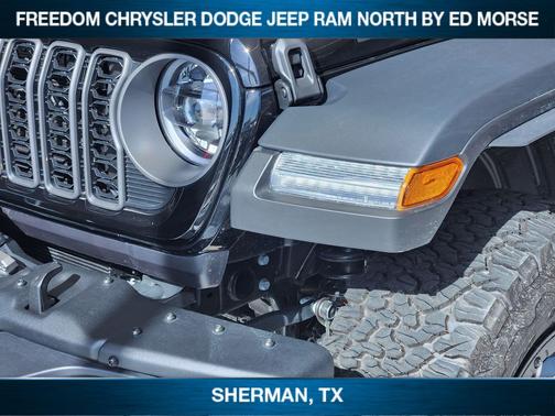 Black Clearcoat 2026 Jeep Wrangler Moab 392