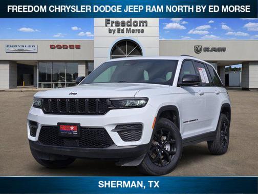 Bright White Clearcoat 2025 Jeep Grand Cherokee Altitude