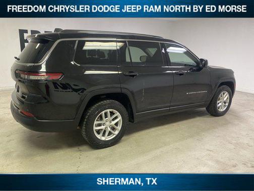 2022 Jeep Grand Cherokee L Laredo
