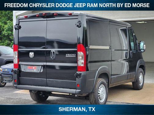 Black Clearcoat 2026 RAM ProMaster 1500 Low Roof
