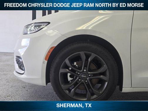 2026 Chrysler Pacifica L