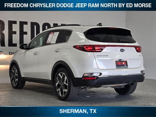 Snow White Pearl 2021 Kia Sportage EX