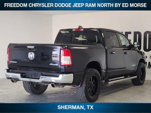 Diamond Black Crystal Pearlcoat 2019 RAM 1500 Big Horn