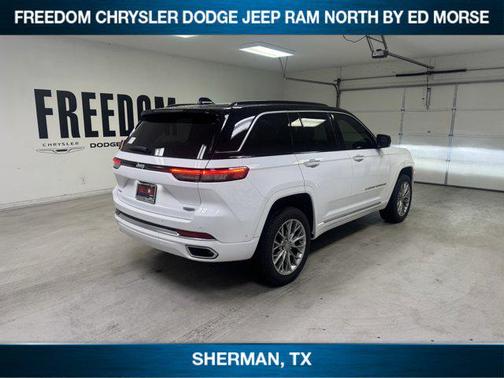 2025 Jeep Grand Cherokee Summit