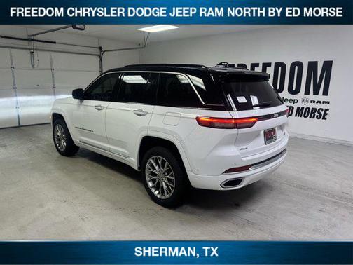 2025 Jeep Grand Cherokee Summit