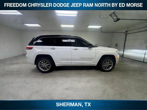 2025 Jeep Grand Cherokee Summit