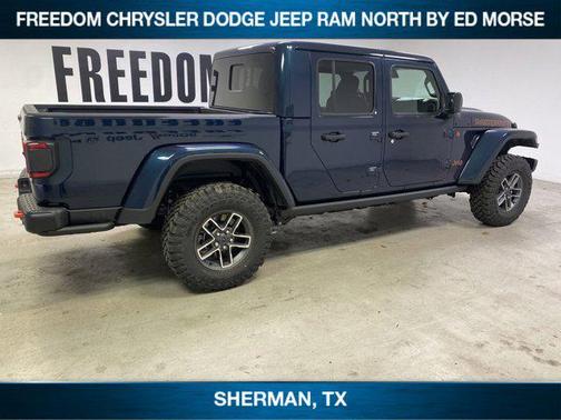 2025 Jeep Gladiator Mojave X