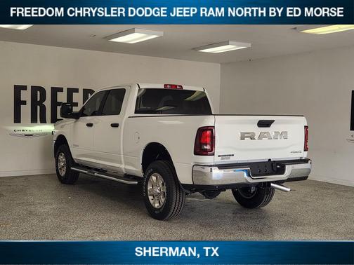 Bright White Clearcoat 2026 RAM 2500 Big Horn