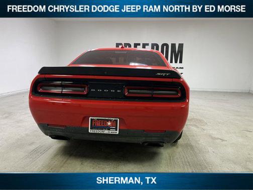 2015 Dodge Challenger SRT Hellcat