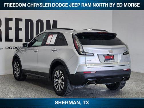 Radiant Silver Metallic 2019 Cadillac XT4 Sport