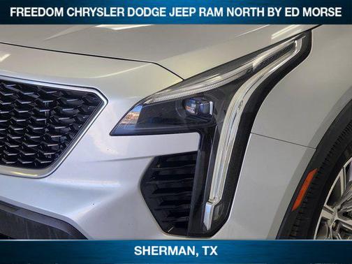 Radiant Silver Metallic 2019 Cadillac XT4 Sport