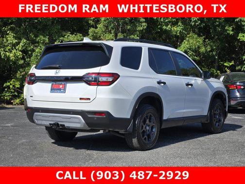 2023 Honda Pilot TrailSport