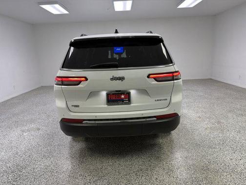 Bright White Clearcoat 2024 Jeep Grand Cherokee L Limited