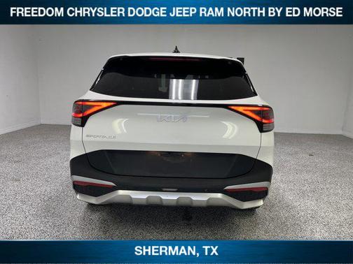 2024 Kia Sportage LX