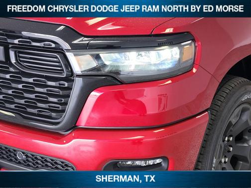 Molten Red Pearlcoat 2026 RAM 1500 Express