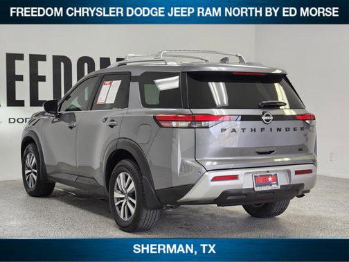 Gun Metallic 2023 Nissan Pathfinder SL
